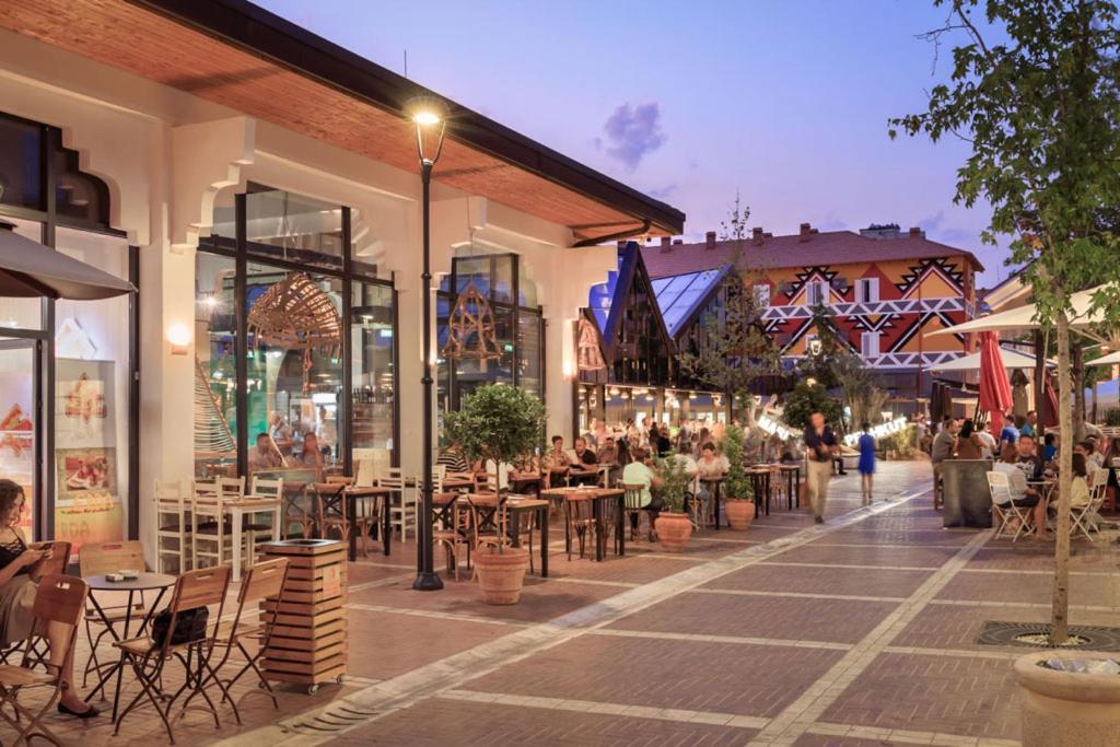 New Bazaar Hotel Tirana Zewnętrze zdjęcie